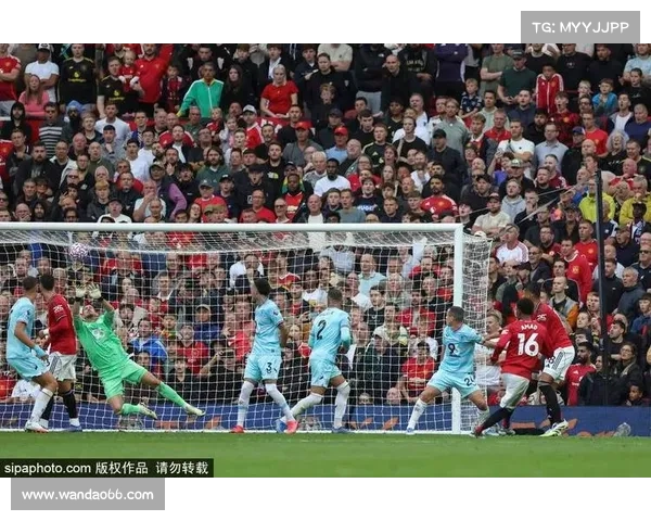 曼联逆转伯恩利 B费补时点球绝杀锁定胜局